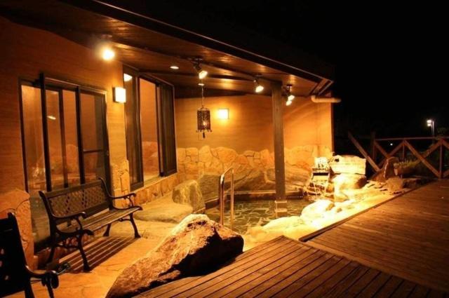 Hotel Iyashinosato Цутіура Екстер'єр фото
